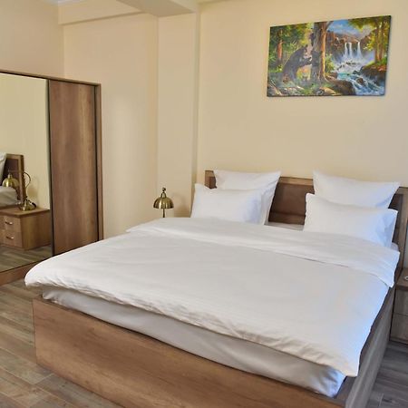 Altunyan Hotel Jereván Kültér fotó