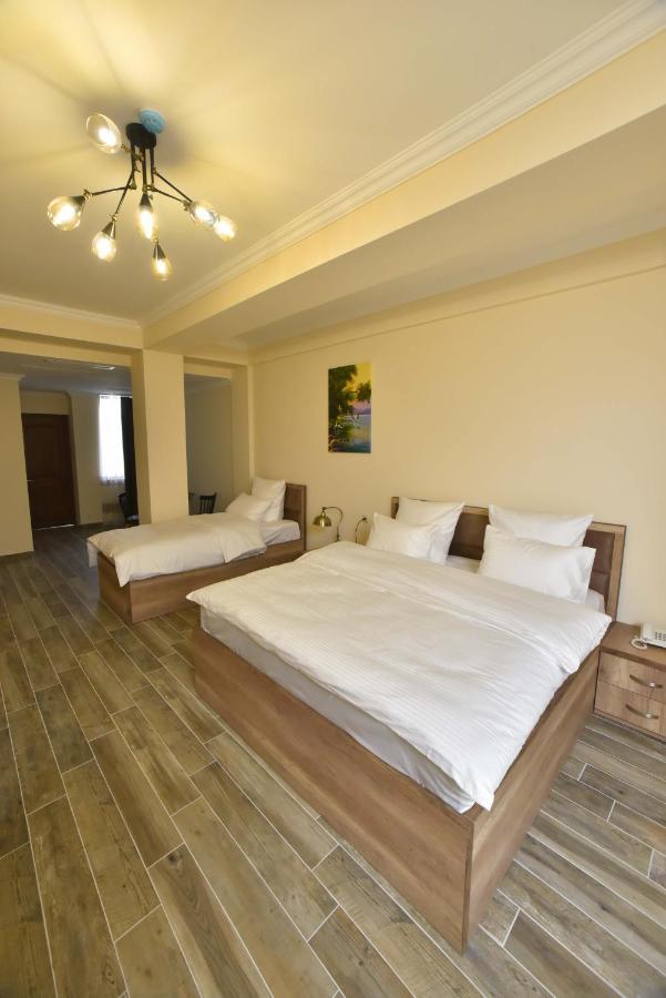 Altunyan Hotel Jereván Kültér fotó
