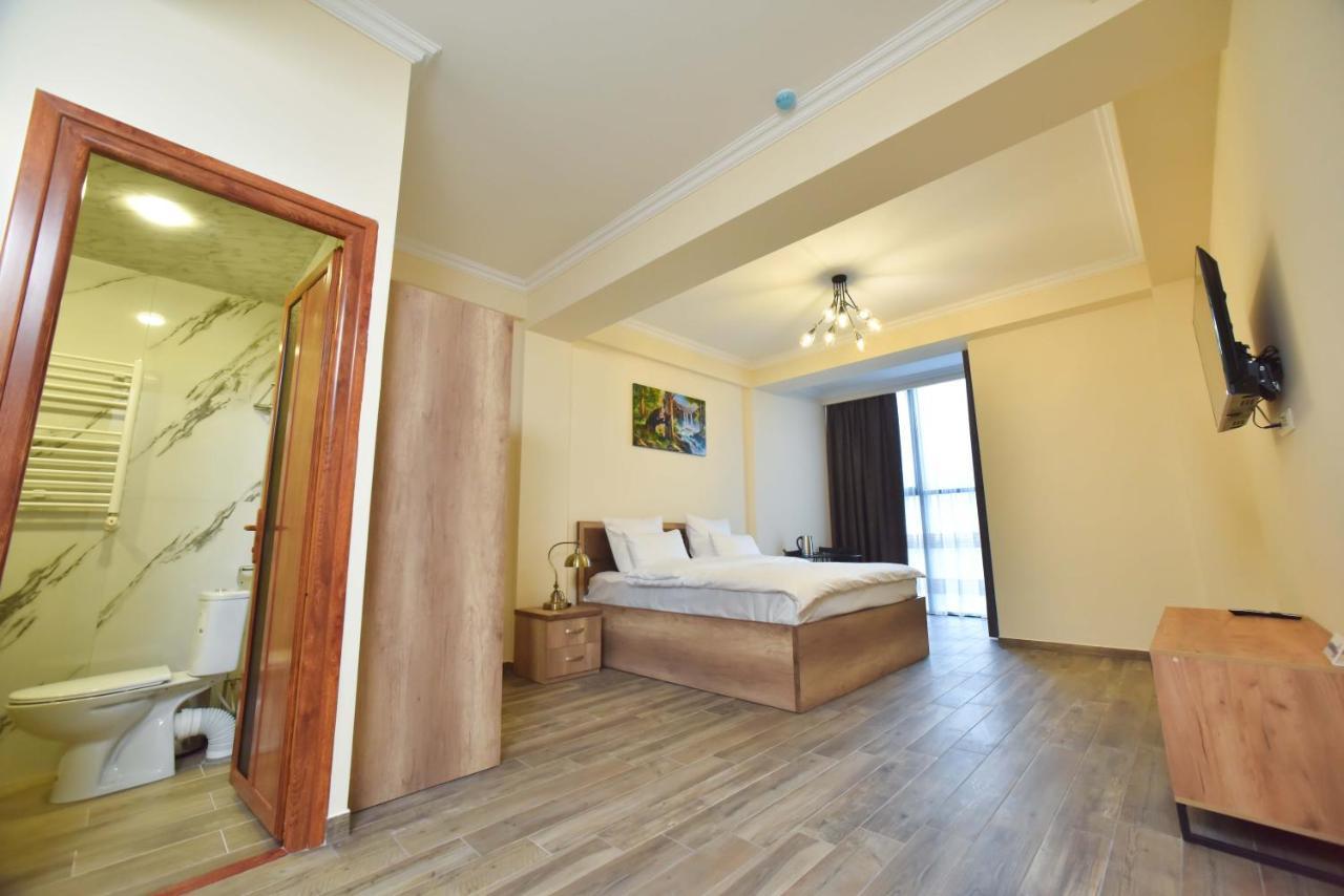 Altunyan Hotel Jereván Kültér fotó